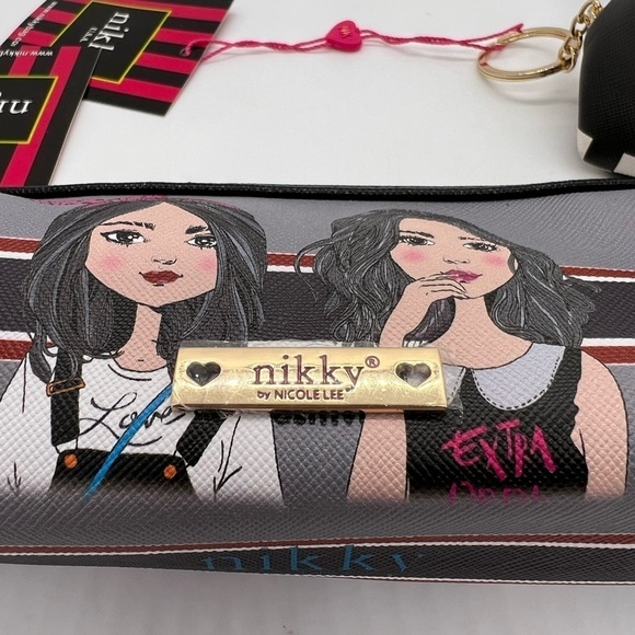 NIKKY BY NICOLE LEE SET OF 2 TRAVEL/COSMETIC ZIPPERED POUCHES NWT - Picture 13 of 14